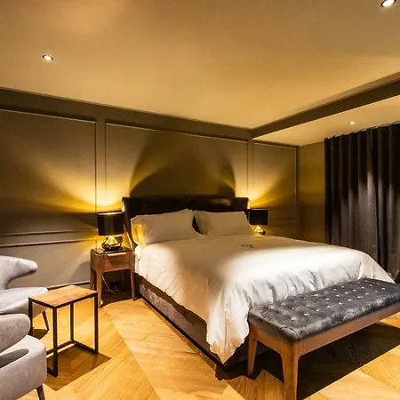 Hotel Dam Boutique Hotel&restaurant 4*