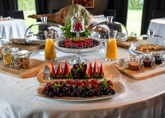 Dam Boutique & Restaurant Отель 4*