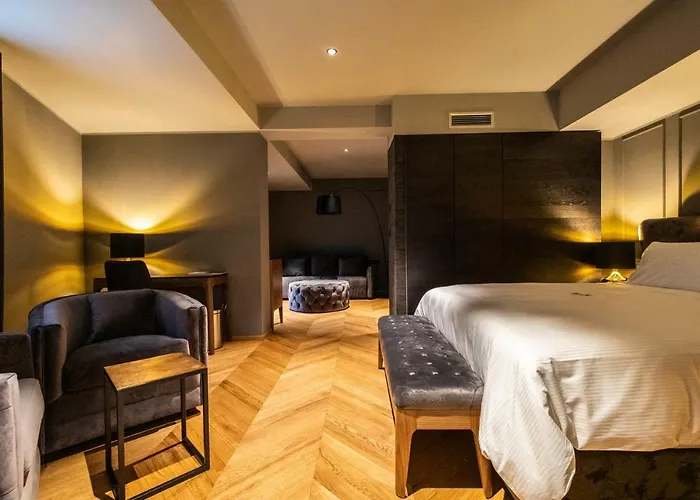 Dam Boutique & Restaurant 4*